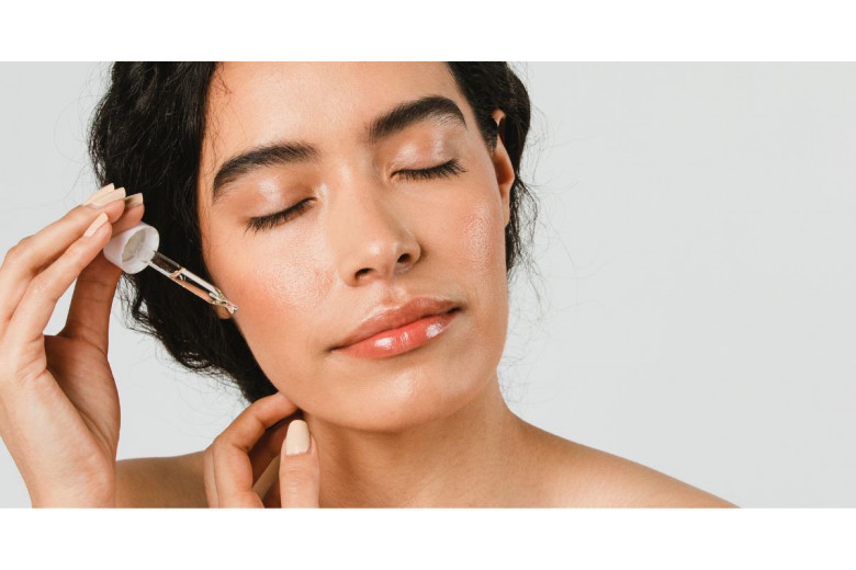 Kojic acid - šta je,  kako deluje i kako se bezbedno koristi za ujednačen ten?